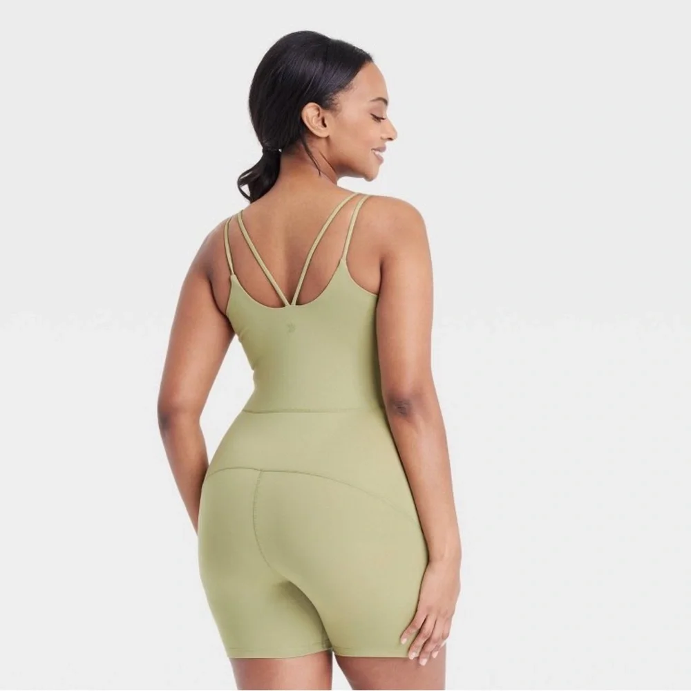 All in Motion women’s green Short Bodysuit size L